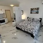 아파트 Studio-apartman Ella *