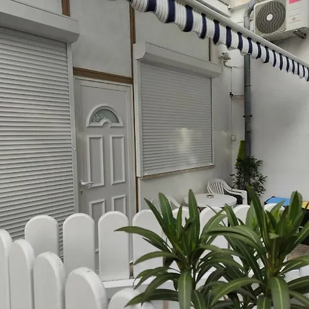Studio-apartman Ella פורץ