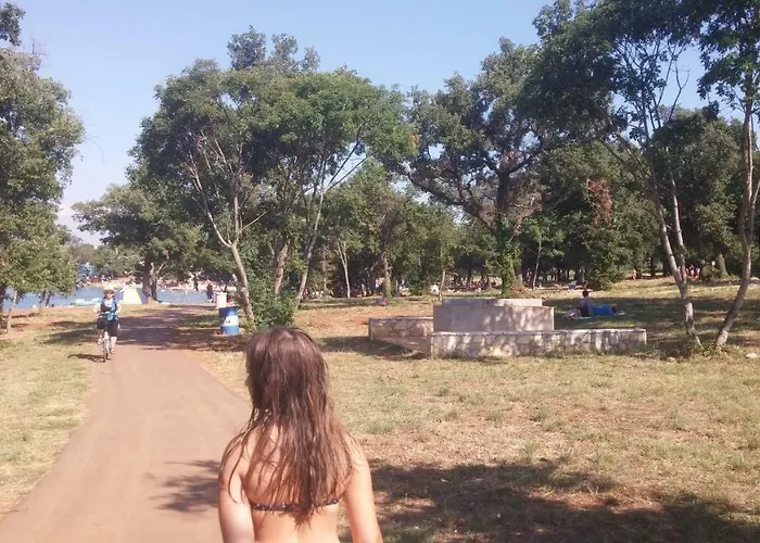 דירה Studio-apartman Ella